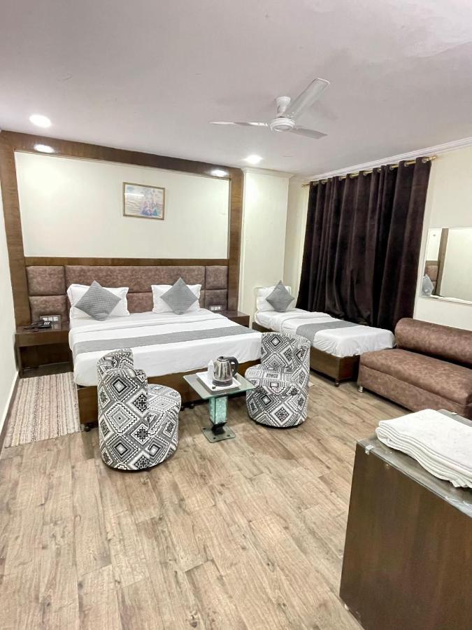 Hotel Radiance Δελχί Εξωτερικό φωτογραφία