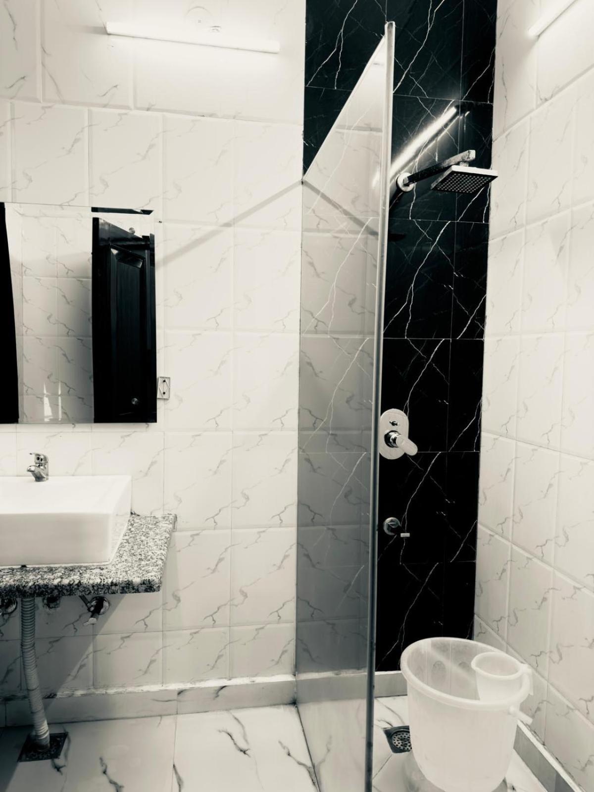 Hotel Radiance Δελχί Εξωτερικό φωτογραφία