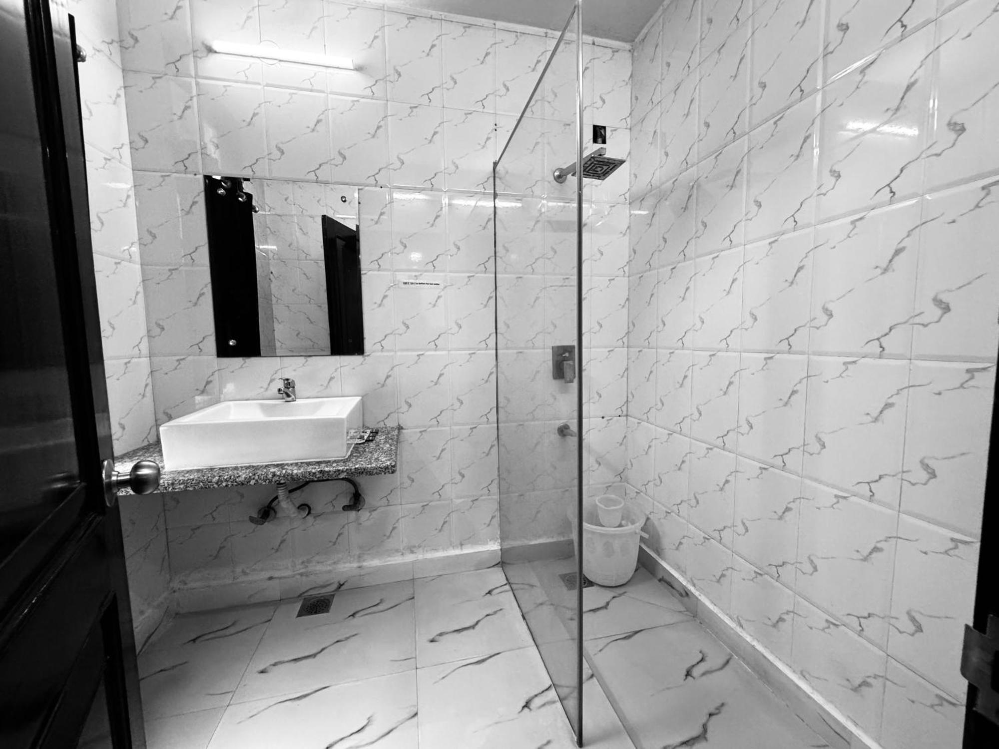 Hotel Radiance Δελχί Εξωτερικό φωτογραφία